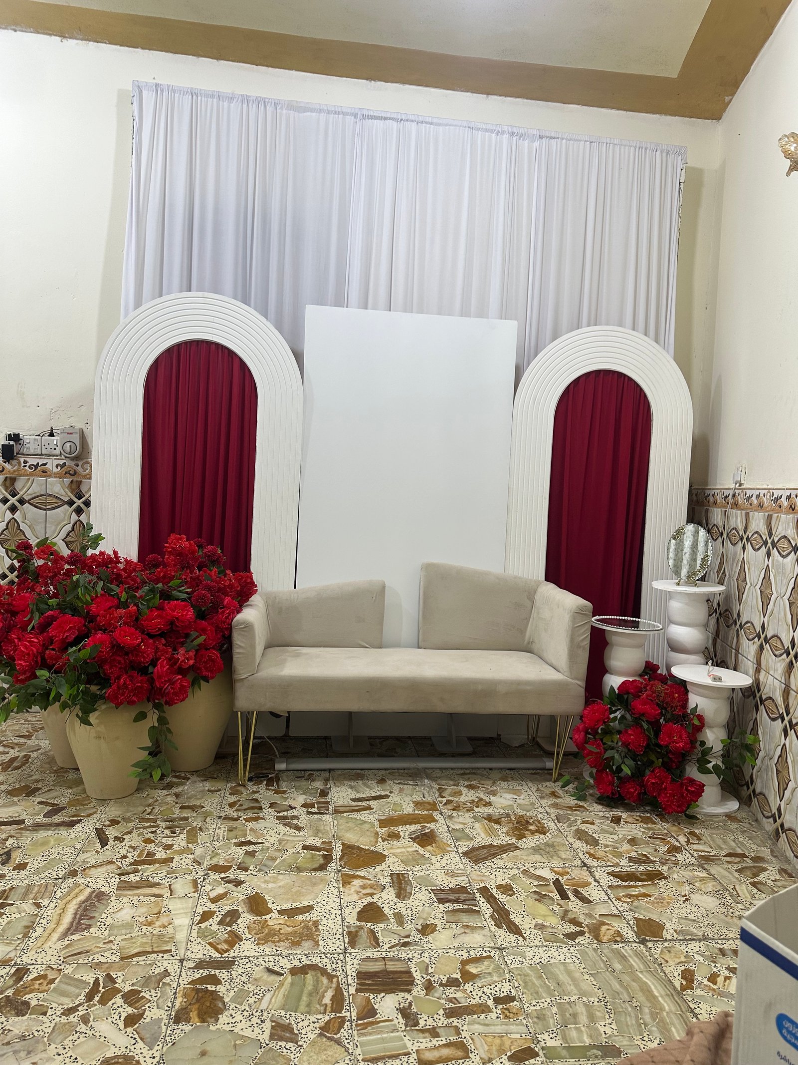 peony.event76 لكوشات الاعراس وتنظيم المناسبات